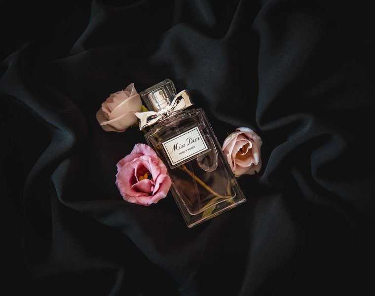 Nechajte sa preniesť na rozkvitnuté májové polia s novou Miss Dior Rose´n´roses Dior-1